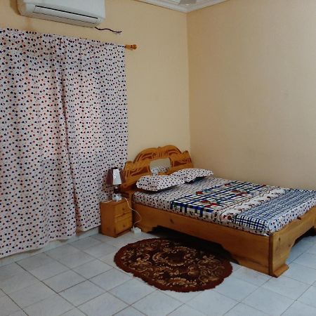 Villa Chambre B Climatisee Douche Cuisine Salon Бамако Екстериор снимка